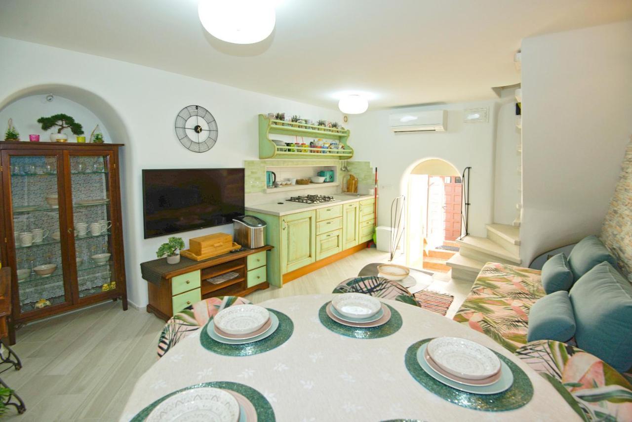 Apartment Sanjin With Sea View 바슈카 외부 사진